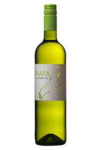 vinho-verde-portugal-duoro-valley-quinta-da-raza-2013
