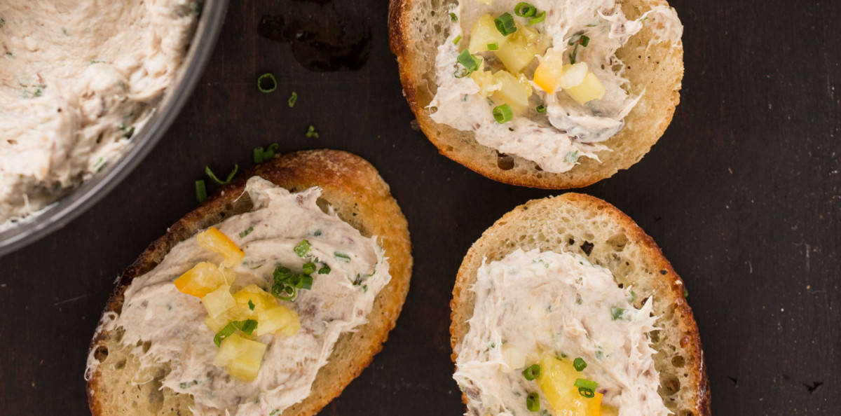 Bluefish Pâté With Lemon Pickle Relish And Garlic Crostini - Thebacklabel